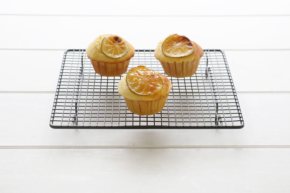 CINQ イギリスのケーキクーラー