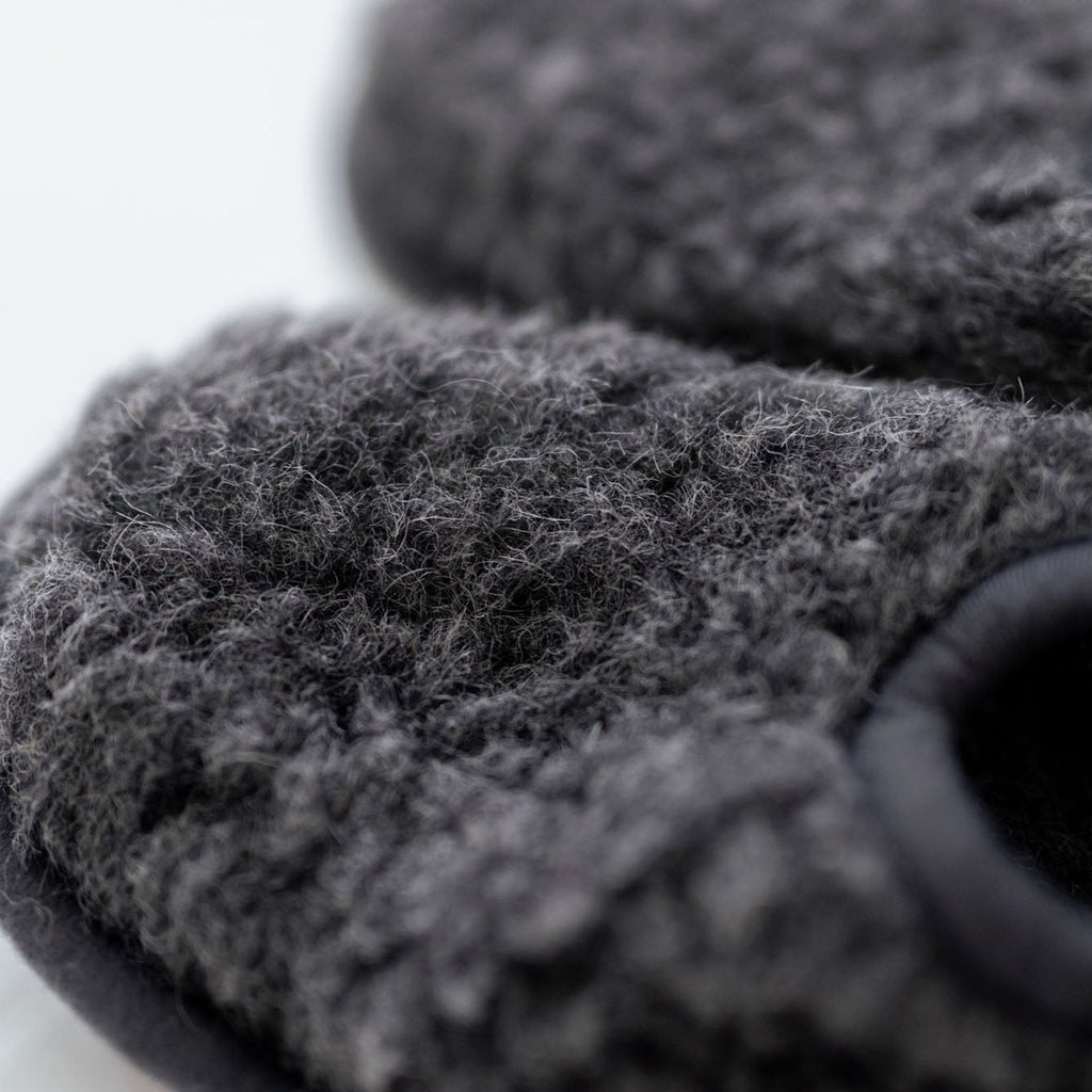 COLD BREAKER ルームシューズ