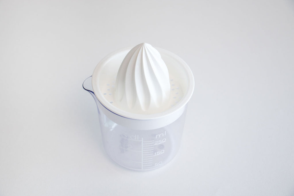 CINQ レモン搾り器 ホワイト