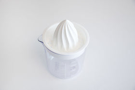 CINQ レモン搾り器 ホワイト