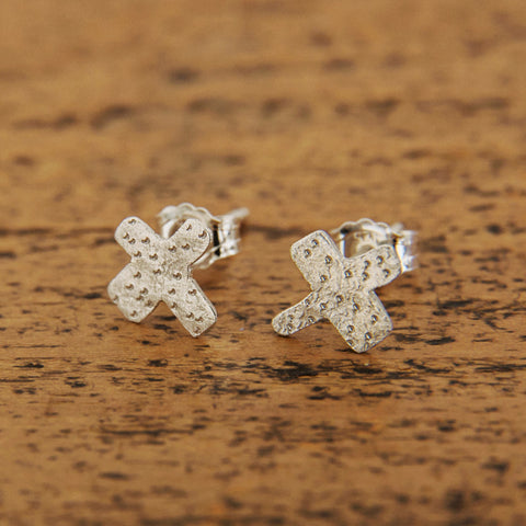 muimaur cross ピアス シルバー