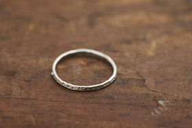 muimaur 薄ヒラリング シルバー