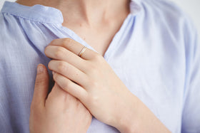 muimaur 薄ヒラリング ゴールド