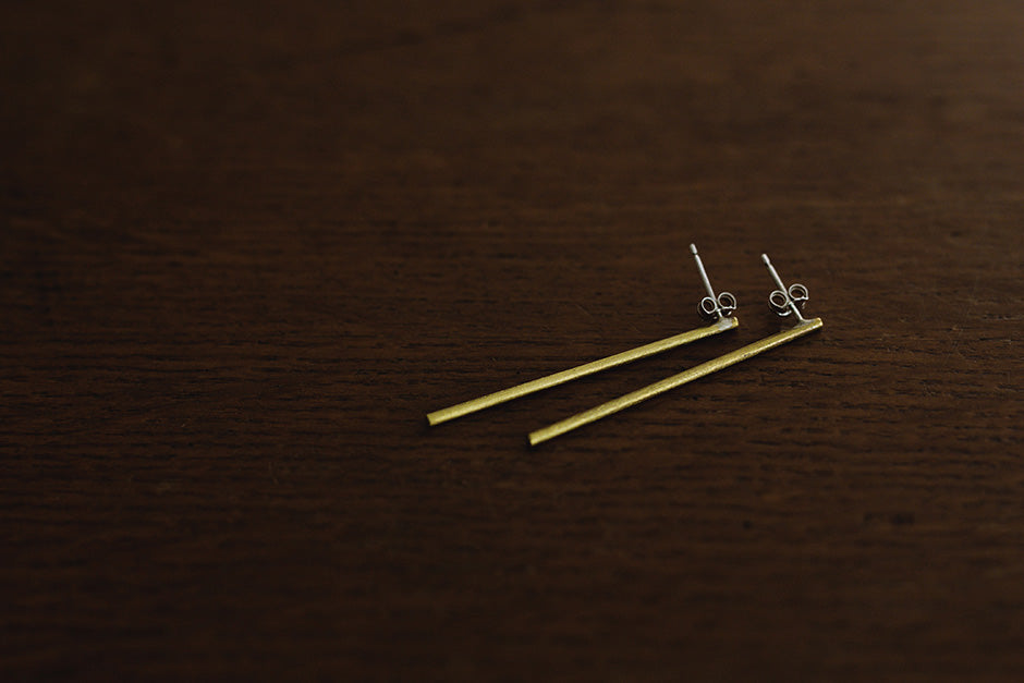 muimaur 棒ピアス brass