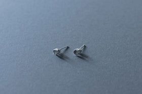 muimaur ピアス nutshell 46 シルバー