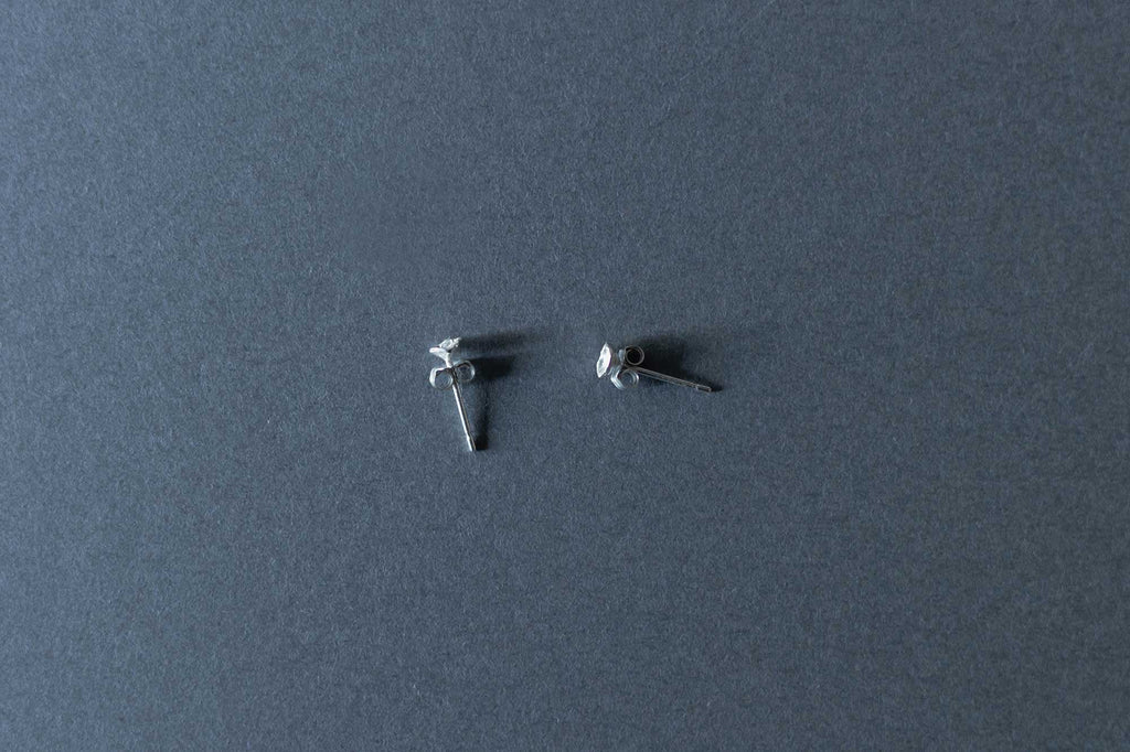 muimaur ピアス nutshell 46 シルバー