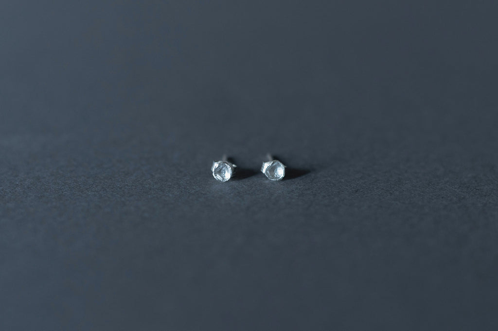 muimaur ピアス nutshell 46 シルバー