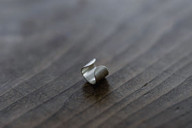 muimaur イヤーカフ think different シルバー