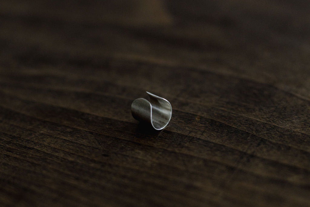 muimaur イヤーカフ think different シルバー