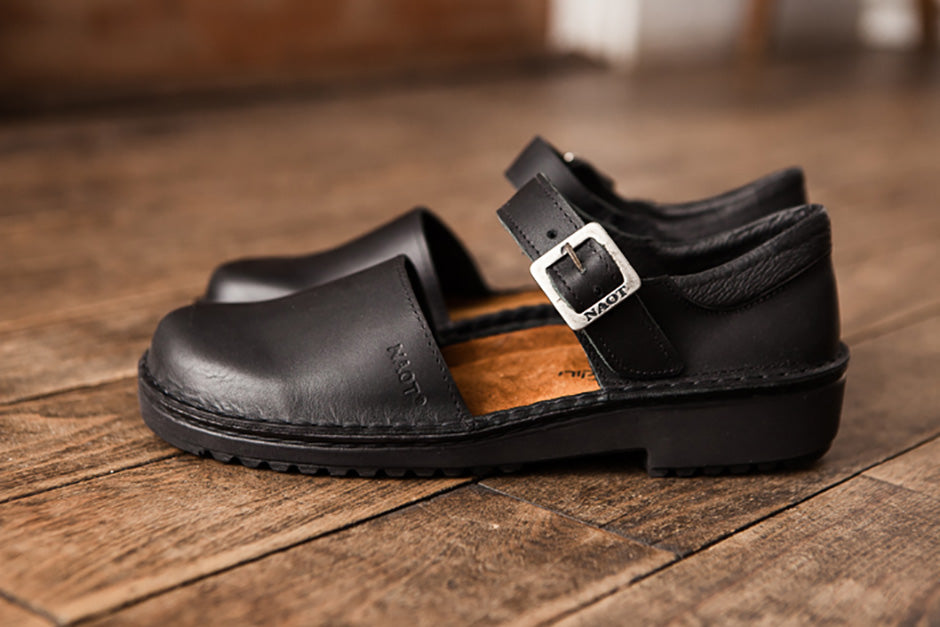 NAOT OLGA マットブラック