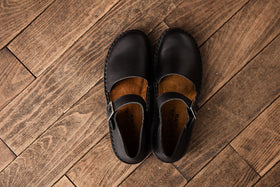 NAOT OLGA マットブラック