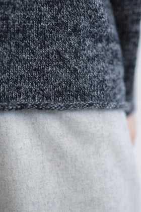 PUENTE Rueca 手紡ぎタートルネックセーター