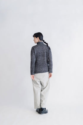 PUENTE Rueca 手紡ぎタートルネックセーター