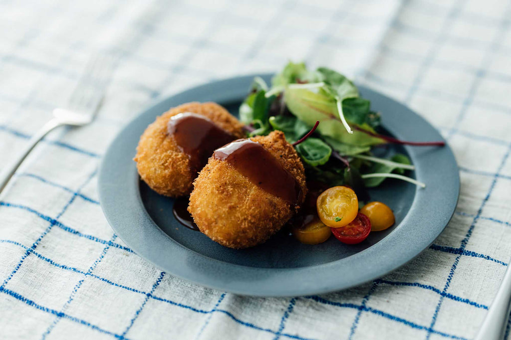 yumiko iihoshi porcelain unjour plate smoke blue