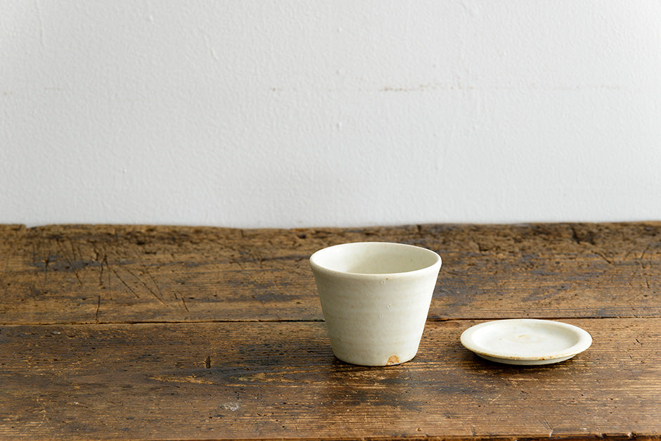 日高伸治 藁灰釉 蓋付きポット