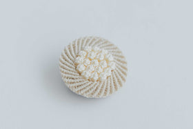 松田紗和 ブローチ ジニア