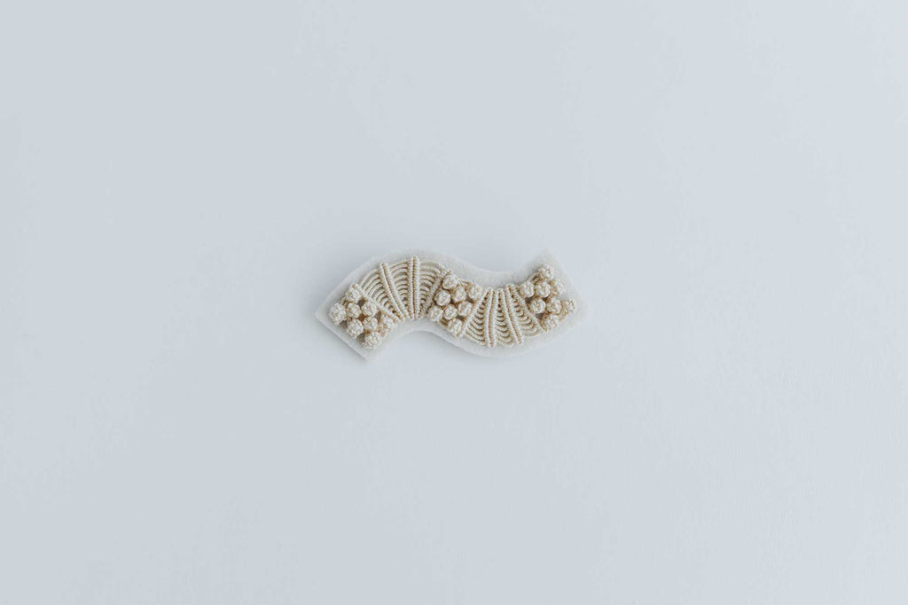 松田紗和 ブローチ なみなみ 生成