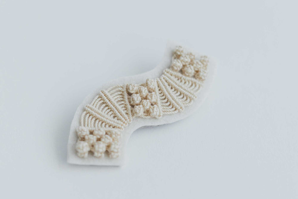 松田紗和 ブローチ なみなみ 生成