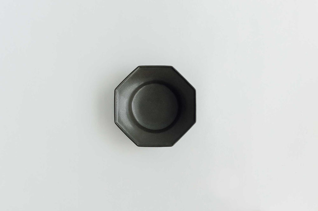 Awabi ware 八角中深皿