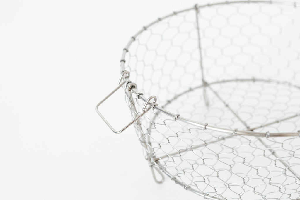 《お一人さま1点限り》鳥井金網工芸 手編み 水切りかご 30cm(ステンレス)