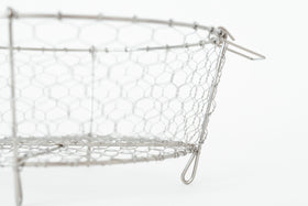 《お一人さま1点限り》鳥井金網工芸 手編み 水切りかご 30cm(ステンレス)