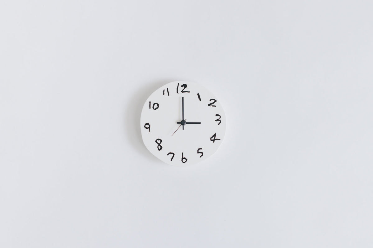 《お一人さま2点限り》' About ' wall clock Yuki MIKAMI × 岩㟢紙器 