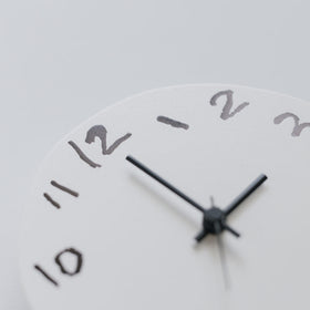 《お一人さま2点限り》' About ' wall clock Yuki MIKAMI × 岩㟢紙器