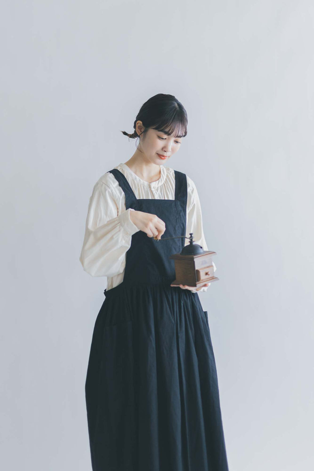 「くらすことの日常生活着」おめかしエプロン