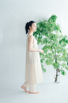 【SALE】 Nature is me カディコットン スリットワンピース