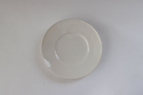 河合竜彦 白ツヤ釉 玉縁リム皿