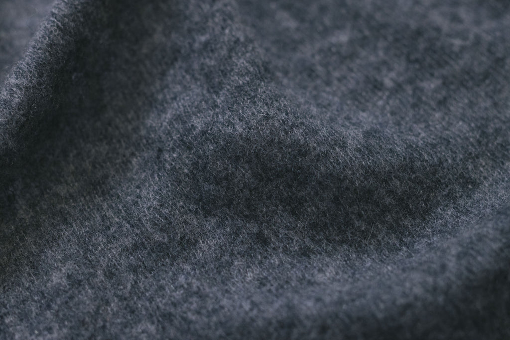 odnu CASHMERE FELTED STOLE