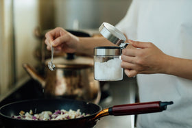 スパイスジャー(スプーン付き)