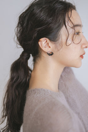 shuó Drop Onyx Pierce