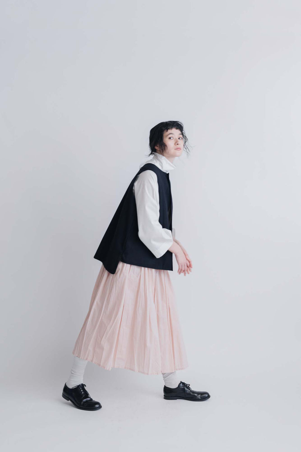 FRANCESCA AMAM LABEL うしろあきベスト ブラック