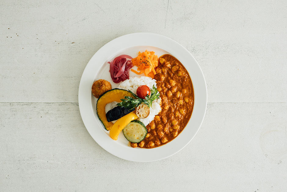 〈くらすこと別注〉yumiko iihoshi porcelain unjour plate ivory(つやあり)