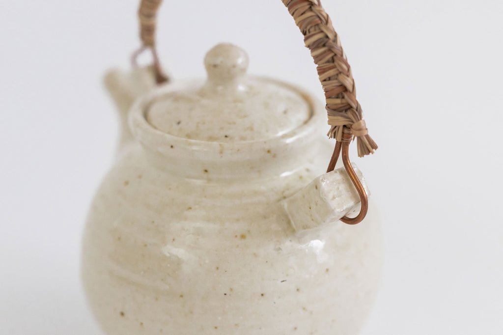 十場あすか 土と艸土瓶