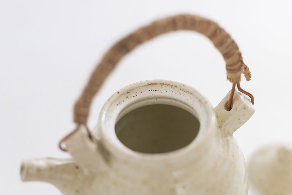 十場あすか 土と艸土瓶