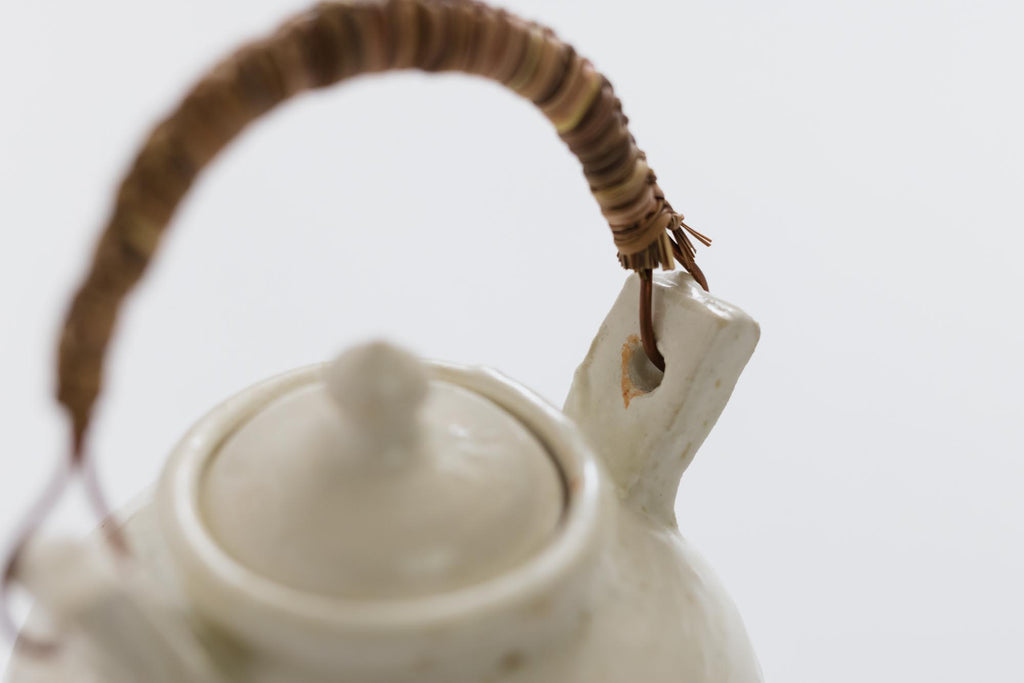 十場あすか 土と艸土瓶