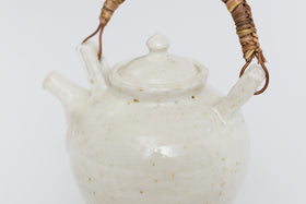 十場あすか 土と艸土瓶