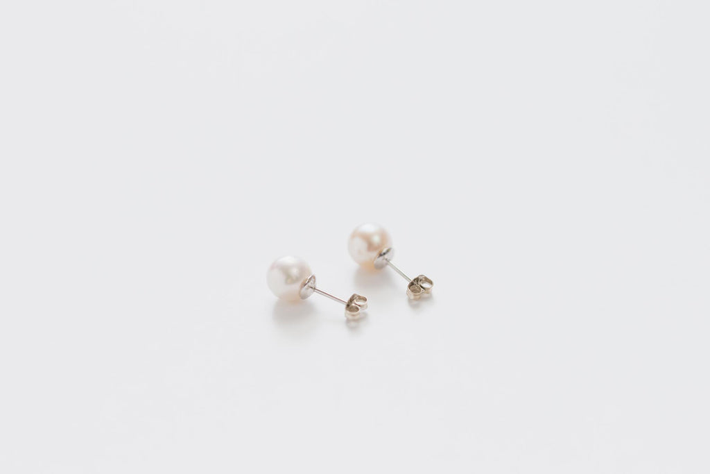 shuó Akoya Pearl Pierce