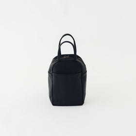 a（アー）ボストンバッグ ブラック