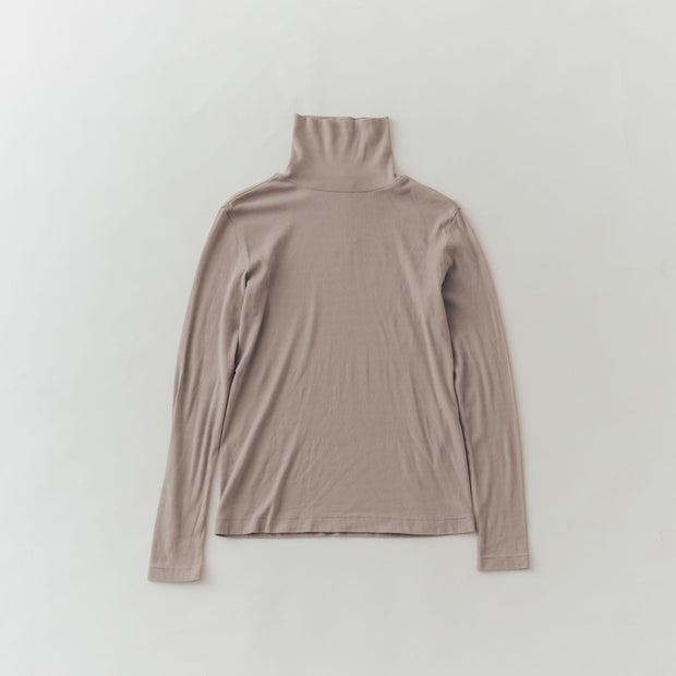 HAU タートルネック "frais"