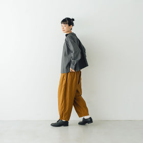 HAU ブラウス "ruffled" チェック チャコールグレー
