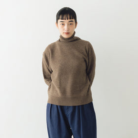 HAU ニットトップス "wool pile"