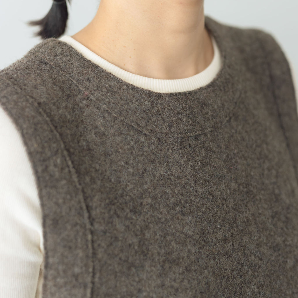 ata 圧縮ウールベスト ブラウン