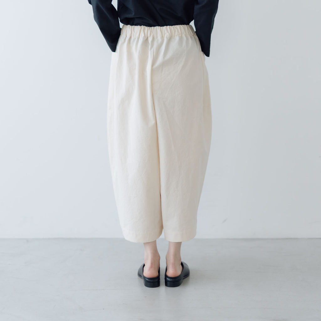 Atelier d’antan Perriere コットンパンツ