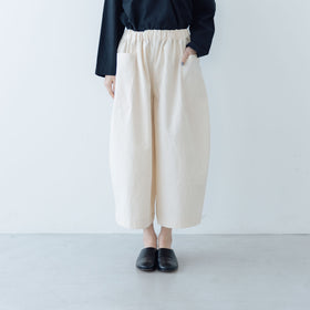 Atelier d’antan Perriere コットンパンツ