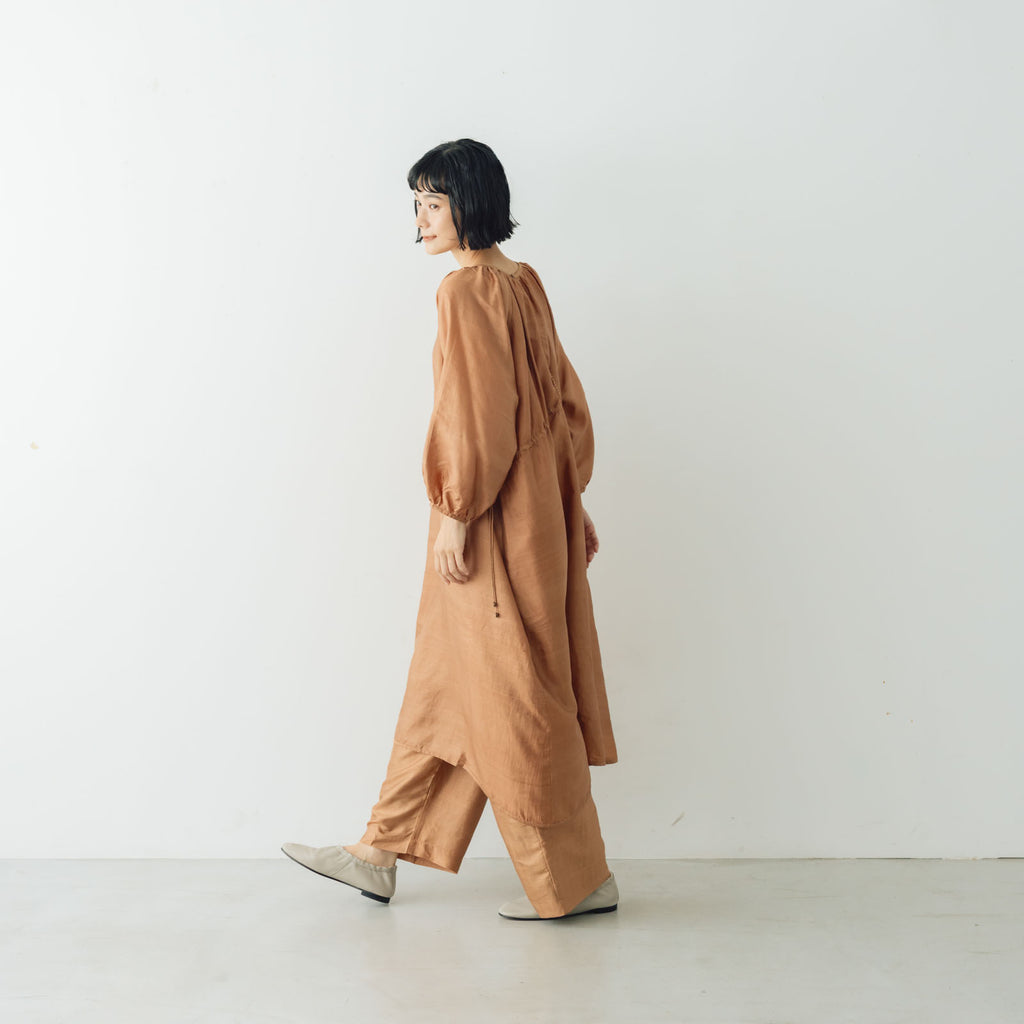 BUNON バックボタンドレス