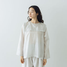 BUNON バックボタンセーラーブラウス