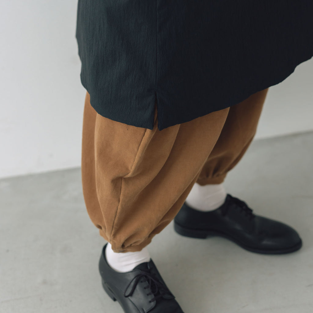 MAGALI オールドコットンナイロンリネン フリルカラーパディットコート ブラック